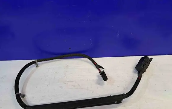 Chevrolet Tahoe Positive cable (battery)