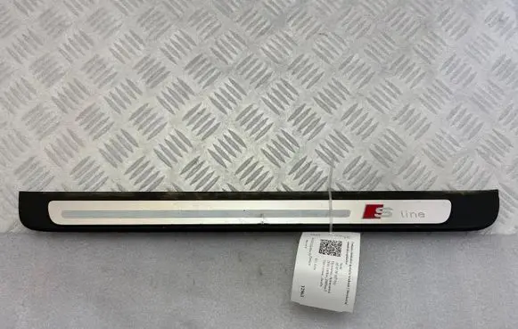 Audi A5 Sportback 8TA Front sill trim cover 8T8853374