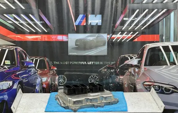 BMW X5M F85 Engine control unit/module 8672239