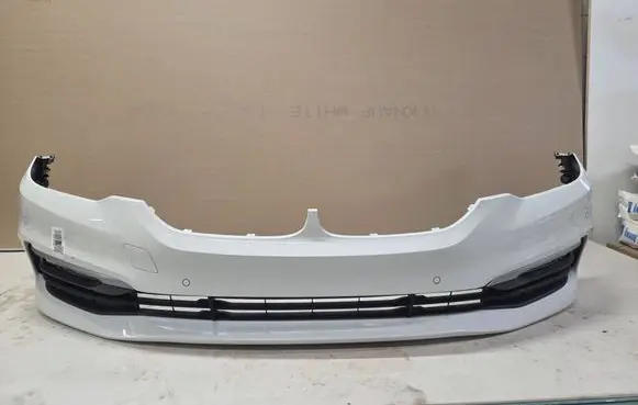 BMW 5 G30 G31 Front bumper 7437900