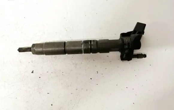 Mercedes-Benz E W212 Fuel injector a6420701187 120224