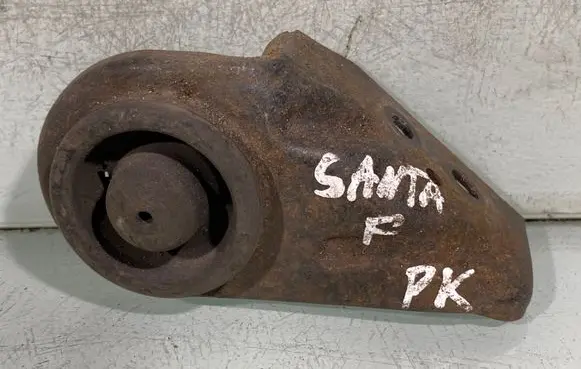 Radiator mount bracket