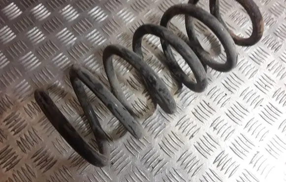 Opel Vivaro Front coil spring