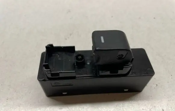Mazda CX-5 II Electric window control switch KG2N66380