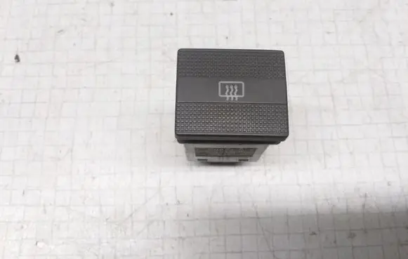 Volkswagen Golf III Windscreen/window heater switch 1H0959621