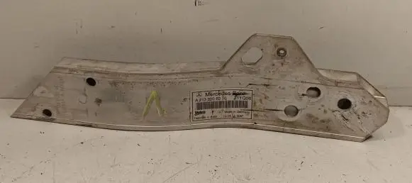 Mercedes-Benz E W213 Radiator support slam panel bracket A2136206300