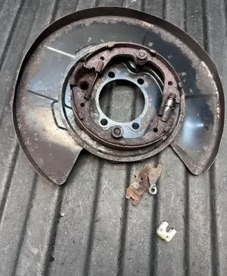 Infiniti FX Rear brake disc plate dust cover 440201CA0A