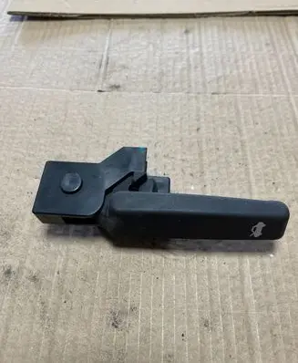 Opel Insignia A Engine bonnet (hood) release handle