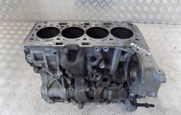 BMW 1 F20 F21 Engine block 