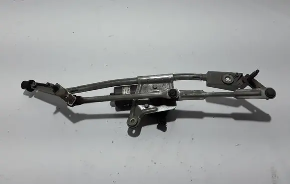 Volvo V70 Front wiper linkage 30753089