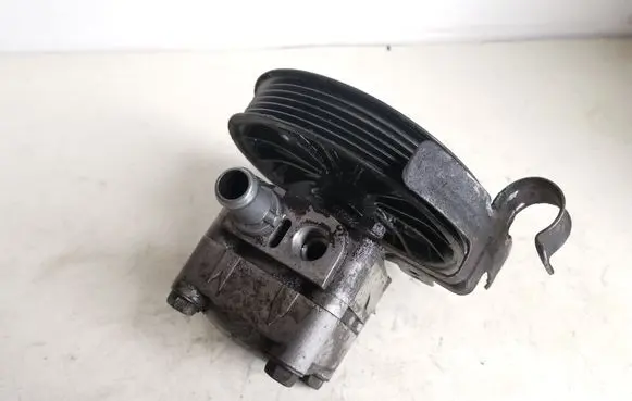 Volvo S80 Power steering pump