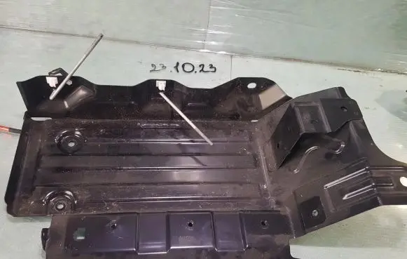 Infiniti FX Battery box tray 