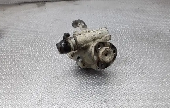 Volkswagen Caddy Power steering pump