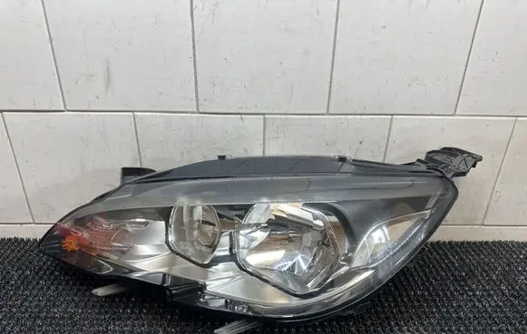 Peugeot 308 Headlight/headlamp 9800553280