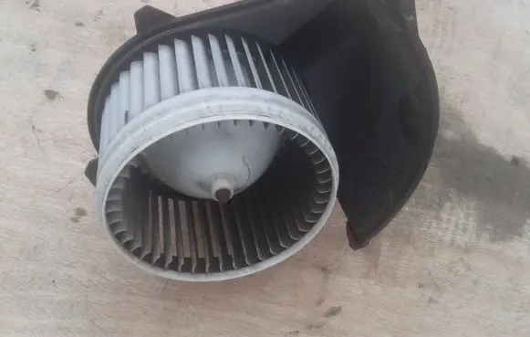 Renault Master III Heater fan/blower 173830100
