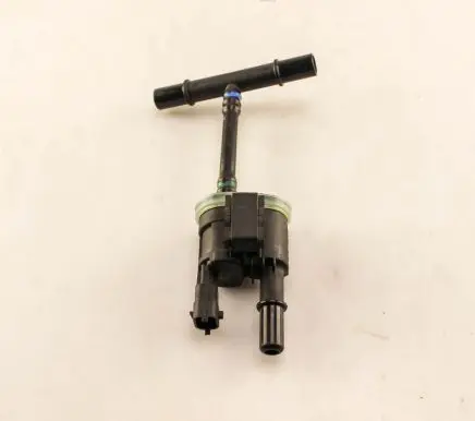 Ford Kuga III Engine mount vacuum valve HU5A9Y477AB