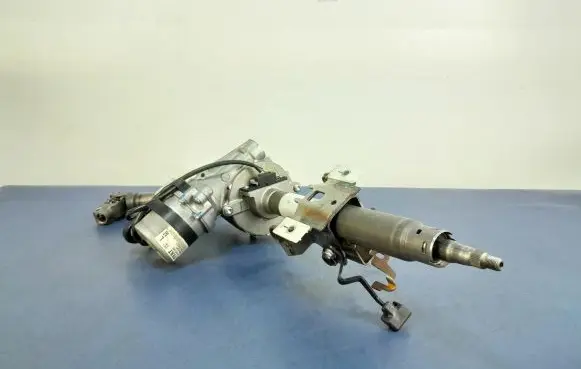 Toyota Auris 150 Steering wheel axle 45200-02281