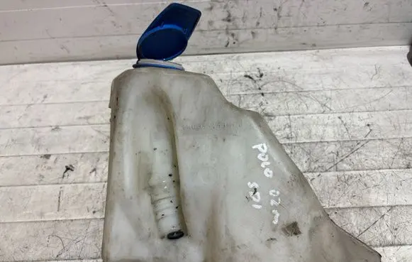 Volkswagen Polo III 6N 6N2 6NF Windshield washer fluid reservoir/tank 6N0955453H