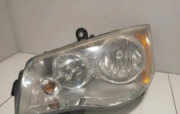 Chrysler Grand Voyager V Headlight/headlamp 05113341AD 73361920 1EJ26306003