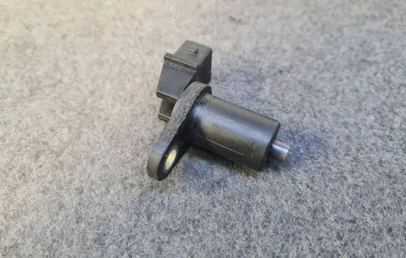 BMW 5 E39 Crankshaft position sensor 1742629