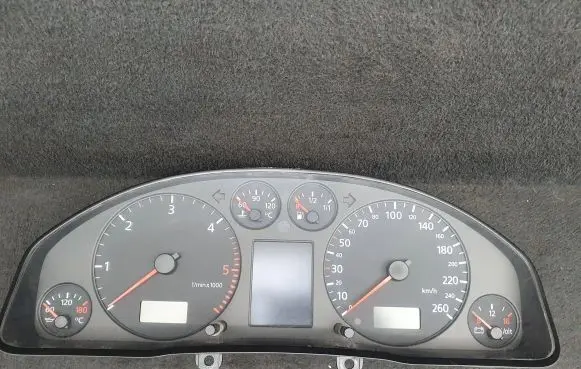 Audi A6 S6 C5 4B Speedometer (instrument cluster) 4B0920932K