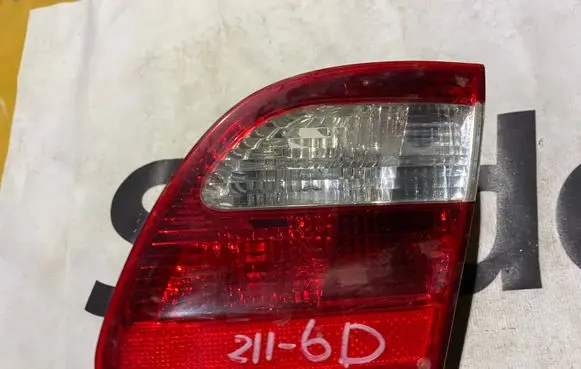 Mercedes-Benz E W211 Tailgate rear/tail lights A2118201464 2118201464