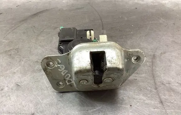 Dodge Journey Tailgate/trunk/boot lock/catch/latch 1978A