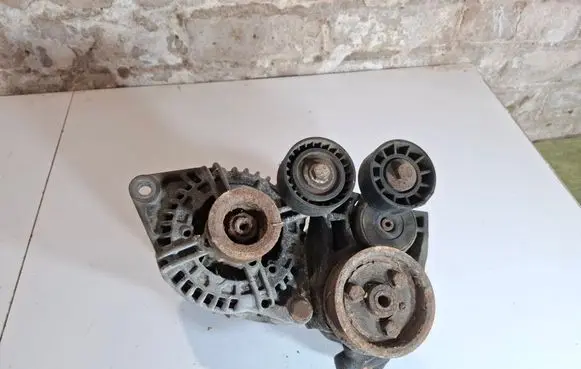 Iveco Daily 35 - 40.10 Generator/alternator 504009978 012452502