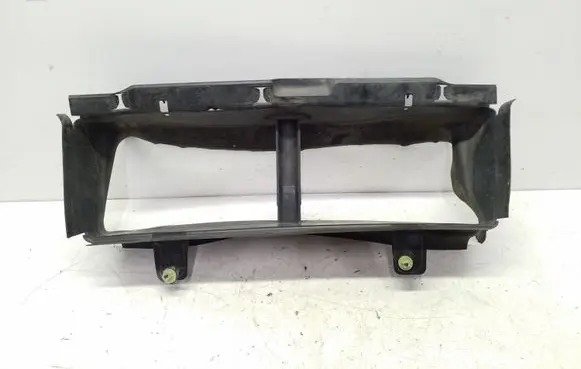 Ford Focus Intercooler air guide/duct channel CM518314AC