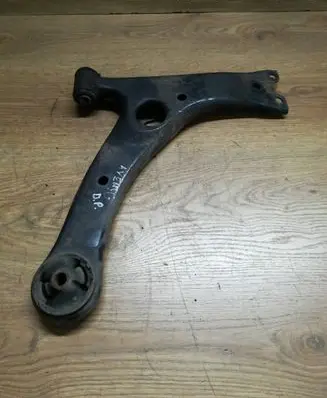 Toyota Avensis T250 Front lower control arm/wishbone