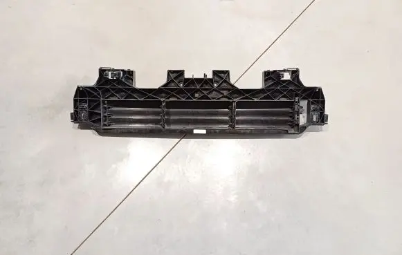 Audi e-tron Intercooler air guide/duct channel 4KE807771