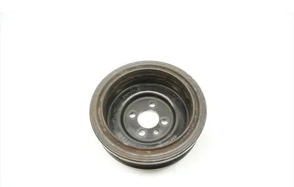 Volkswagen PASSAT B6 Crankshaft pulley 03G105243