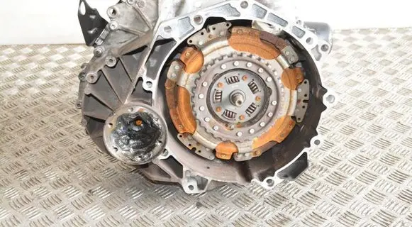 Volkswagen Polo V 6R Manual 6 speed gearbox REZ