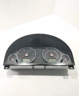 Ford Mondeo Mk III Speedometer (instrument cluster) 3S7T10849