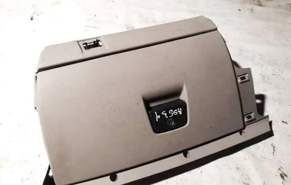 Ford Mondeo MK IV Glove box 8626141