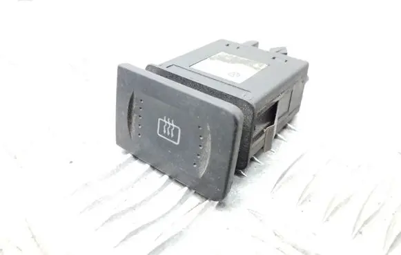 Volkswagen Golf IV Windscreen/window heater switch 1J0959621C