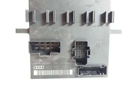 Audi A4 S4 B6 8E 8H Comfort/convenience module 8E0907279E
