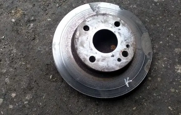 Mazda 323 F Front brake disc