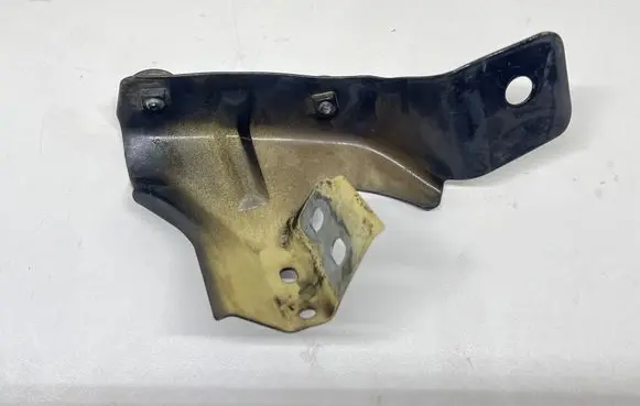 Skoda Fabia Mk1 (6Y) Fender mounting bracket 6Y0821142 0502