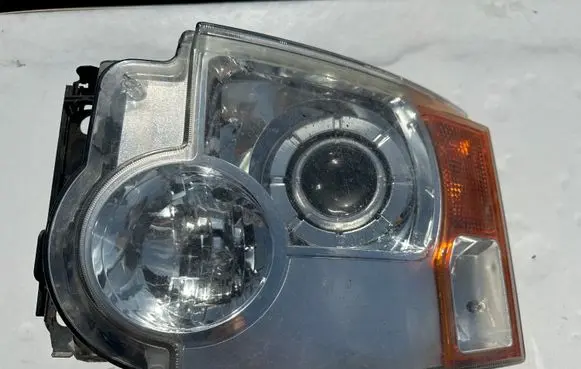 Land Rover Discovery 3 - LR3 Headlight/headlamp XBC500412