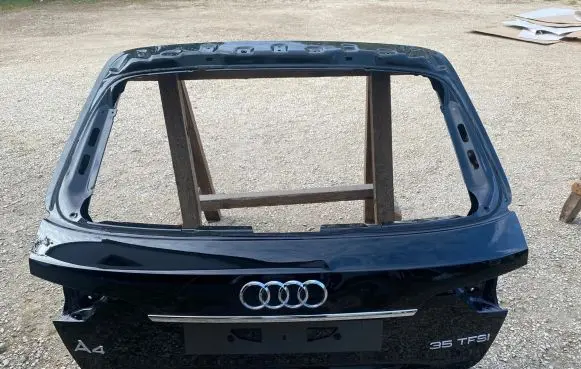 Audi A4 S4 B9 Tailgate/trunk/boot lid 8W9827338