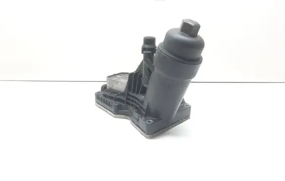 BMW 5 F10 F11 Oil filter mounting bracket 8507626 70377354 70377932