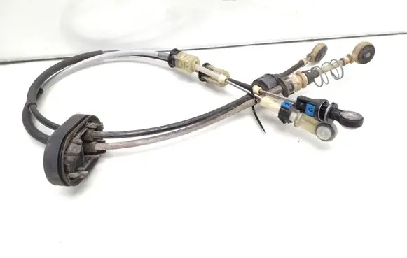 Gear shift cable linkage