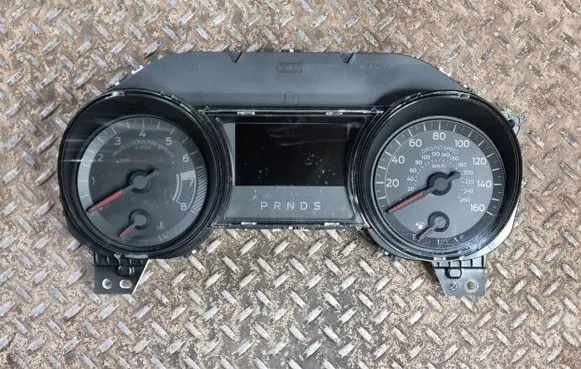 Ford Mustang VI Speedometer (instrument cluster) KR3T10849AB FR3310890A