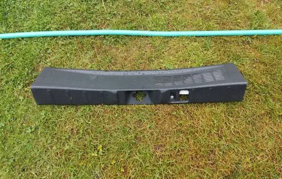 Mitsubishi Outlander Trunk/boot sill cover protection AB45X