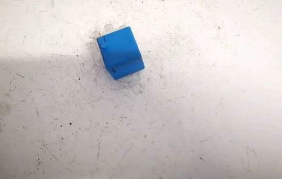 Mercedes-Benz A W169 Other relay 0025422519 v23134-b52-x321