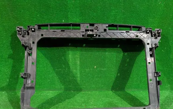 Skoda Superb B8 (3V) Radiator support slam panel 3V0805588