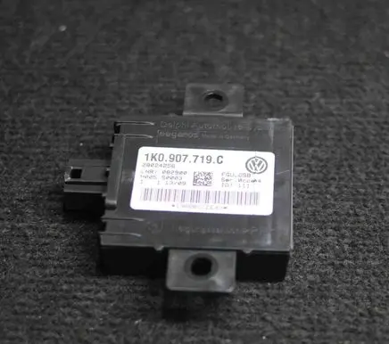Audi A3 S3 8P Other devices 1K0907719C