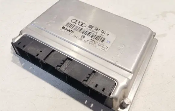 Audi A6 S6 C4 4A Engine control unit/module 8D0907401H 0281001834 28RTE237