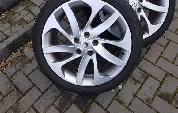 Renault Megane III R18 alloy rim 103007842R